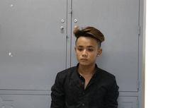 9X đâm chết chủ quán nhậu trong đêm ở TP.HCM ra đầu thú