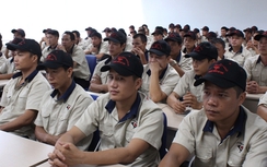 Lái xe chở công nhân Samsung được tập huấn kỹ năng ATGT