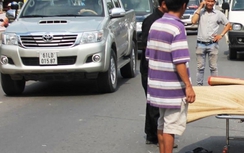 Người đàn ông bị xe tải cán tử vong sau va chạm trên QL1