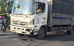 Cặp vợ chồng bị xe tải đâm tử vong trên đường về quê