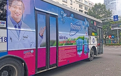 Thu trăm tỷ từ quảng cáo trên xe buýt TP.HCM