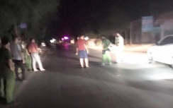 Phú Thọ: 30 côn đồ chặn ôtô, rút súng truy sát như phim