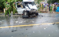 Hai xe khách đối đầu nhau ở Kon Tum, 14 người thương vong