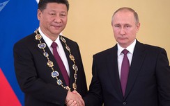 Ông Putin trao phần thưởng Thánh Andrei cho ông Tập
