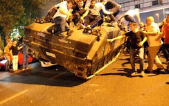 Vì sao Iran ủng hộ Erdogan trong đêm âm mưu đảo chính?