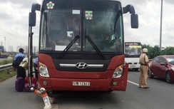 Xe khách Thành Bưởi gây tai nạn liên hoàn, người đi đường khiếp vía