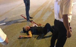 Đâm chém kinh hoàng ở Võ Chí Công, thanh niên gục trên vũng máu