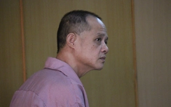 Bị chê đồ ăn mắc, đầu bếp đâm thủng bụng khách