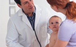 Con trai 1 tháng tuổi bị hẹp bao quy đầu, có cần nong?