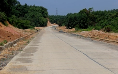 Đường dành cho xe ben ở Đồng Nai trước ngày thông xe