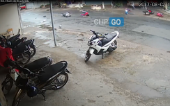 Video: Phóng như tên bắn gây tai nạn rồi bỏ chạy