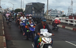 Cấm ô tô tải, ô tô khách và xe buýt qua cầu Tân An