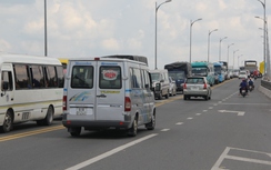 Lại ùn ứ giao thông trên cầu Rạch Miễu, QL60