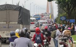 Bến Tre: Kẹt xe không phải do trạm thu phí nên không xả
