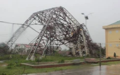 Bão số 10 đổ bộ Hà Tĩnh mạnh nhất trong 30 năm
