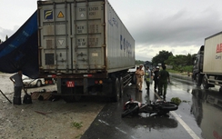 Bình Thuận: Va chạm xe đầu kéo, một sinh viên tử vong tại chỗ