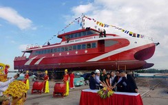 Hạ thủy tàu cao tốc 5 sao chạy Phú Quốc