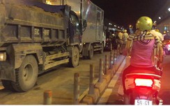 Xe ben gây tai nạn liên hoàn trong hầm sông Sài Gòn