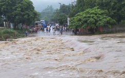 Phó Thủ tướng họp khẩn ứng phó mưa lũ bất thường