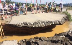 Hà Nội yêu cầu phân luồng giao thông, xử lý ngập do mưa lũ