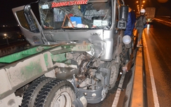 TP.HCM: Va chạm liên hoàn, kẹt xe nhiều giờ trên cầu Phú Mỹ