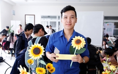 "Kết" 1.000 đóa hướng dương vì bệnh nhi ung thư