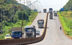 Thường vụ Quốc hội thảo luận việc giải quyết bồi thường mở rộng QL1