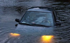 Ô tô lao xuống sông: Danh tính hai cán bộ bệnh viện tử vong