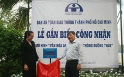 Ban ATGT TP.HCM trao chứng nhận mô hình văn hóa giao thông đường thủy