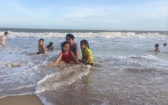 Phan Thiết đón lượng khách "khủng", không xảy ra nạn "chặt chém"