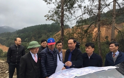 Đoàn giám sát của Quốc hội kiểm tra đường Hồ Chí Minh