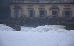 Vẫn chưa rõ thủ phạm gây “sông tuyết” Châu Giang