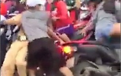 9x lao xe, rút dao đe dọa CSGT bị khởi tố