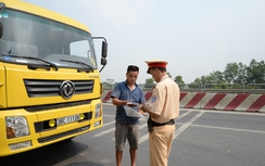 Phát hiện CSGT nhũng nhiễu, tiêu cực, gọi ai?