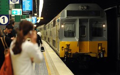 Công nhân tàu Sydney bỏ phiếu đòi đình công trong 24 giờ