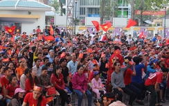 Long An: Không khí bóng đá sôi động