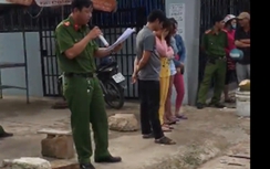 Bắt đứng giữa đường rồi bêu tên người mua bán dâm là trái luật