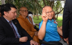 Ông Park Hang Seo lần đầu trải nghiệm cáp treo Hòn Thơm
