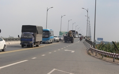 Chiều 26 Tết, QL1 đông nhưng không kẹt, cầu Rạch Miễu xả trạm