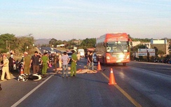 2 người tử vong do va chạm xe khách trên QL1 qua Bình Thuận