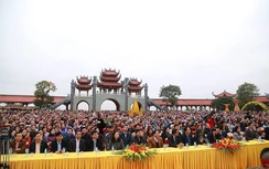 Khai hội Xuân tại ngôi chùa từng xác lập hai kỷ lục