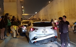 4 ô tô "dồn toa" trong hầm chui Thanh Xuân, tài xế thoát chết