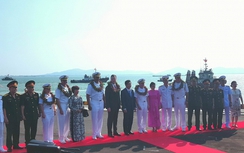 Thuỷ thủ siêu tàu sân bay Mỹ làm gì khi thăm Đà Nẵng?