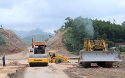 Bộ Xây dựng: Làm mẫu 1 km đường cao tốc không khả thi