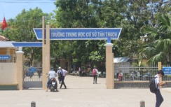 Vì sao nam sinh lớp 8 ngang nhiên bóp cổ giáo viên dạy Anh?