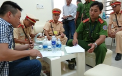 Cần Thơ xử phạt tài xế dừng xe quá 5 phút ở trạm BOT