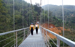 “Giải cứu” nhà thầu cầu treo dân sinh