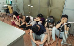 Phát hiện 19 nam nữ chơi ma túy trong quán karaoke