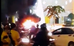 Con vi phạm, bố xin xe không được, châm lửa đốt có vi phạm?