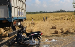 Tông đuôi xe tải dừng bên đường, người phụ nữ thiệt mạng